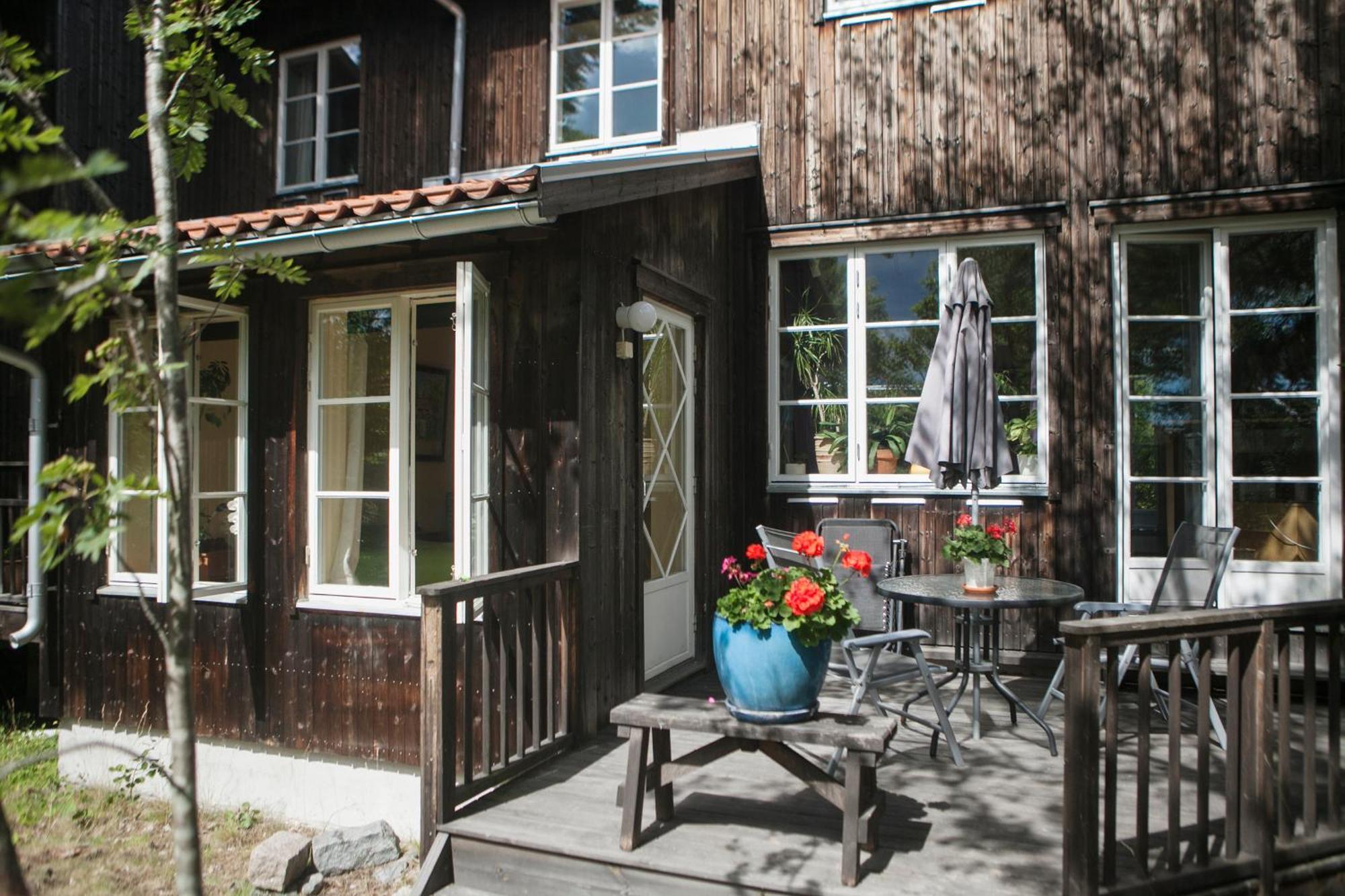 B&B Eco-Village 12 Min From City Stockholm Exterior photo